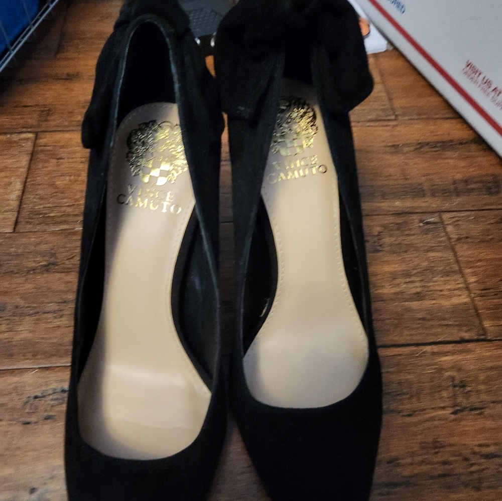 Vince Camuto Black heels - Picture 2 of 4